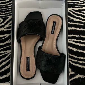 BCBGMaxAzria Black Remi Woven Leather Slide Sandal NIB SZ 8.5